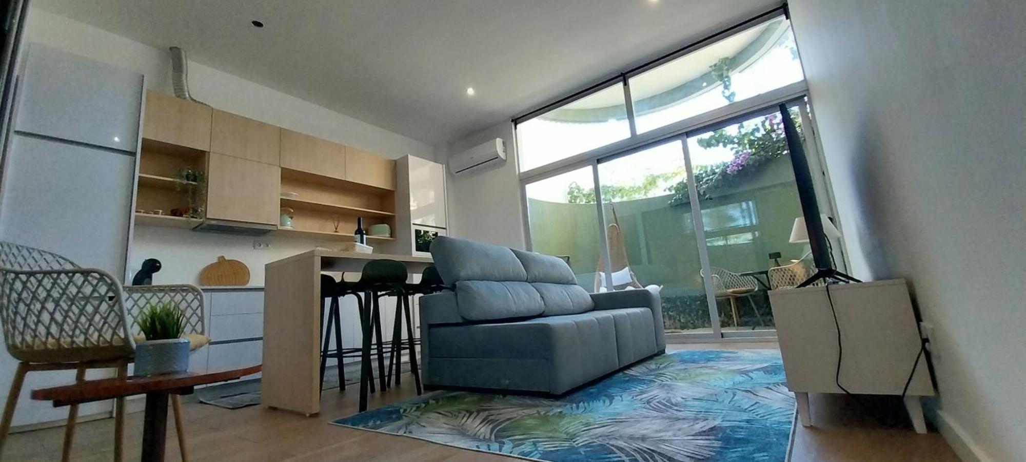 Golden Coast Apartment